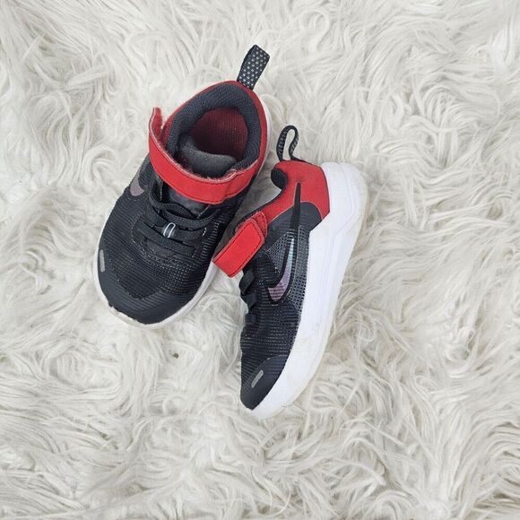Nike Toddler Boy Anthracite, Smoke Grey (Red) Downshifter 12 NN Sneaker US 6C - Picture 1 of 7
